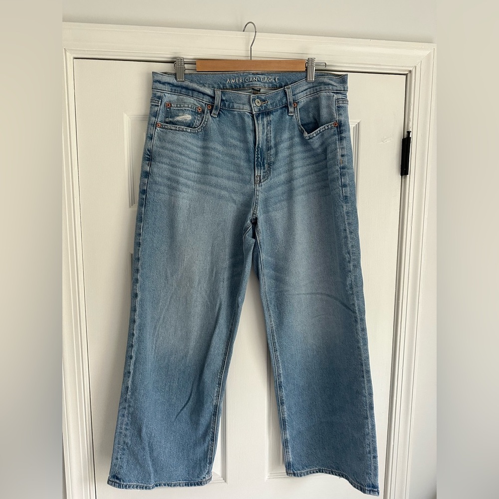 AE Strigid High-Waisted Stovepipe Jean